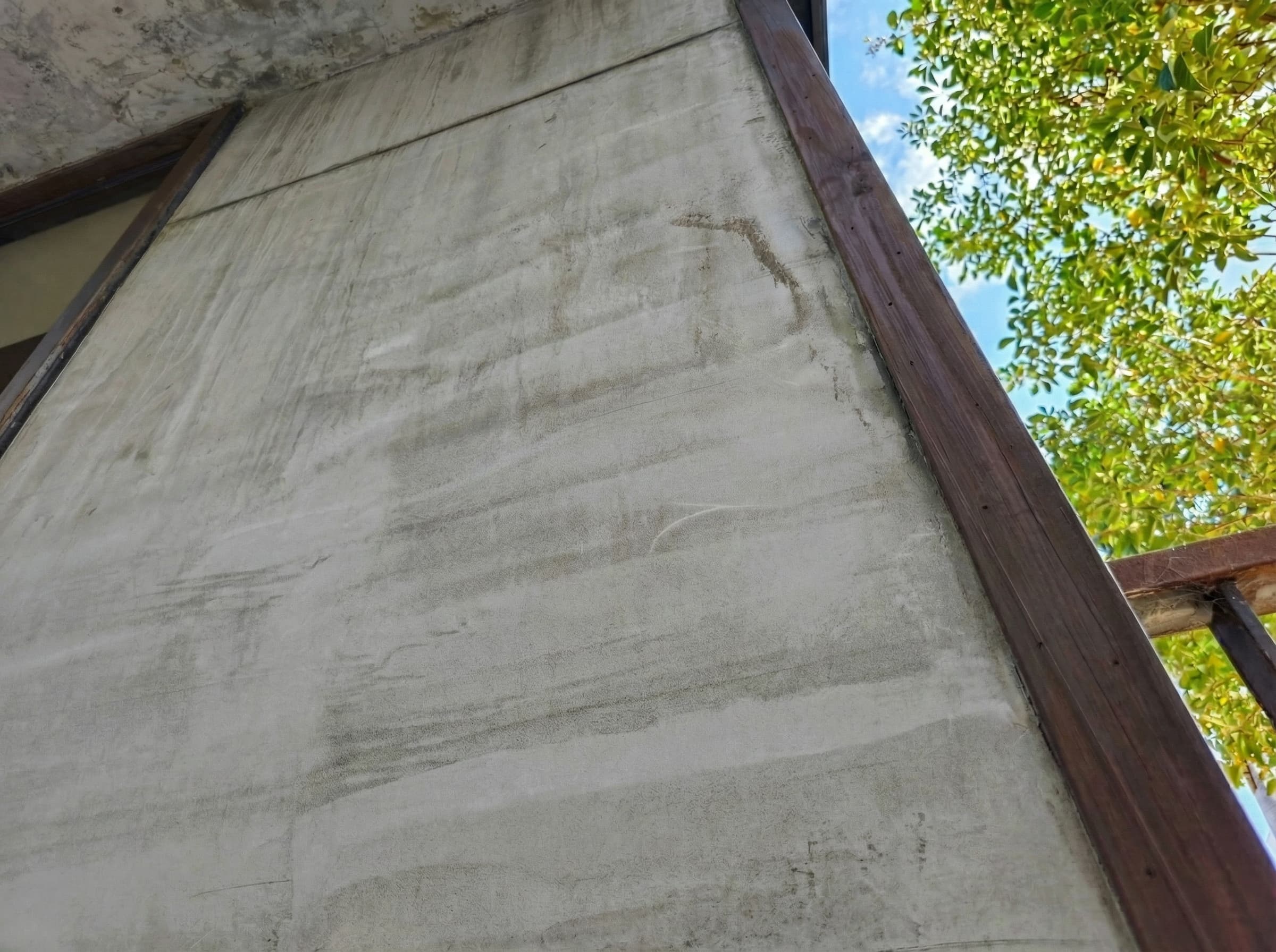 仿清水模外牆 4 施工前