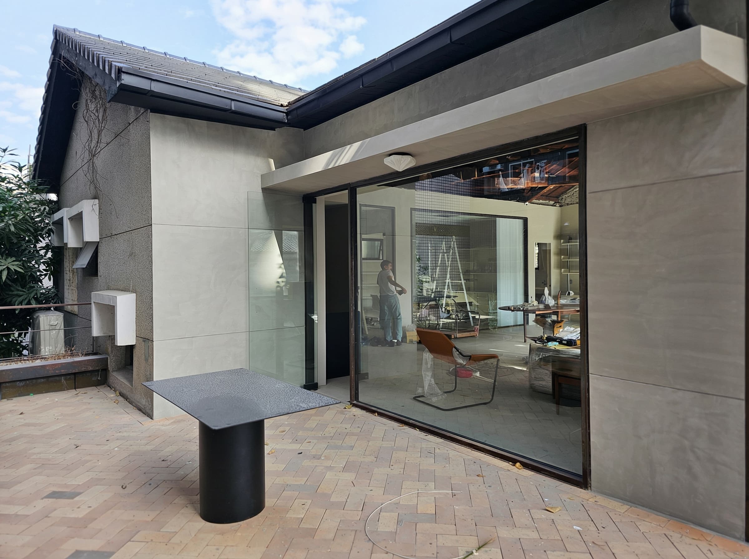 仿清水模外牆 2 施工後