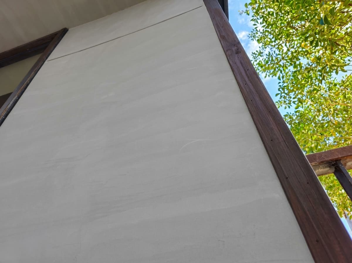 仿清水模外牆 4 施工後