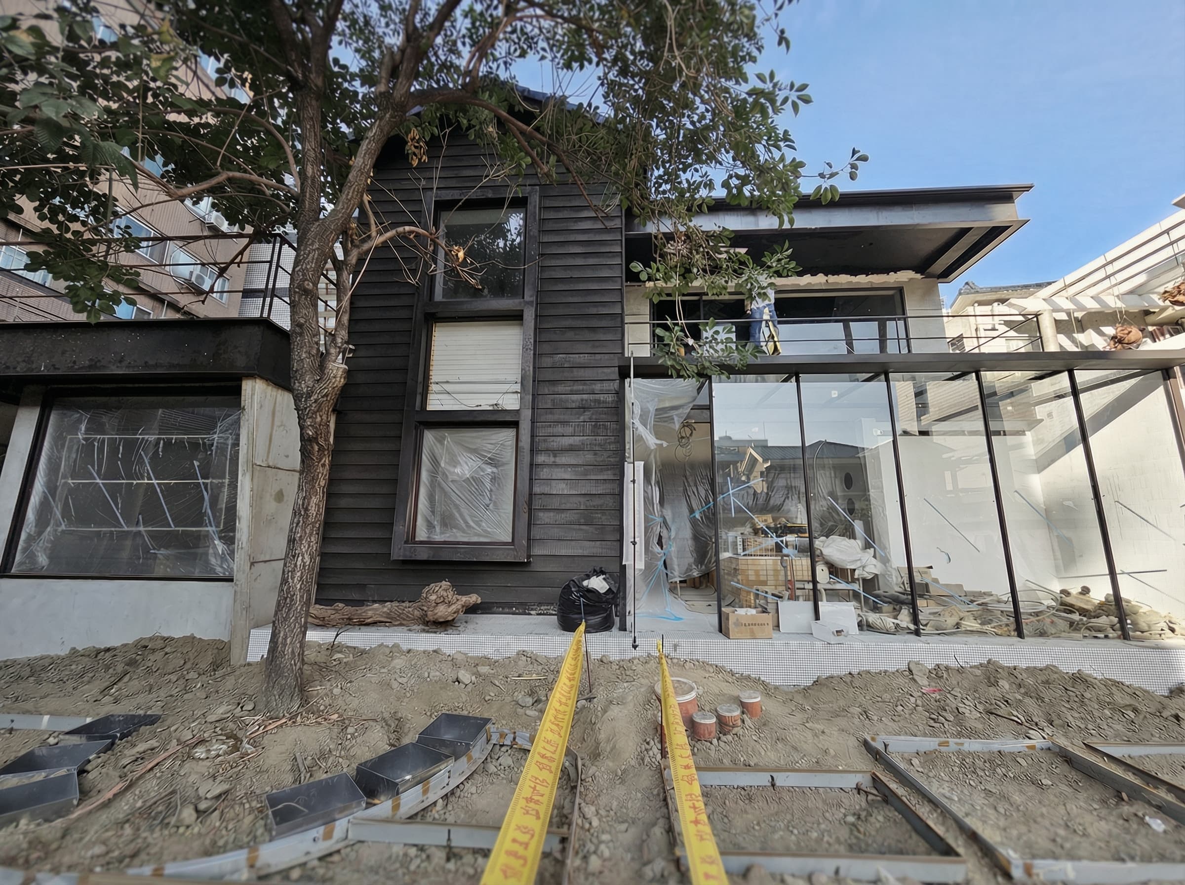 護木油外牆 施工後