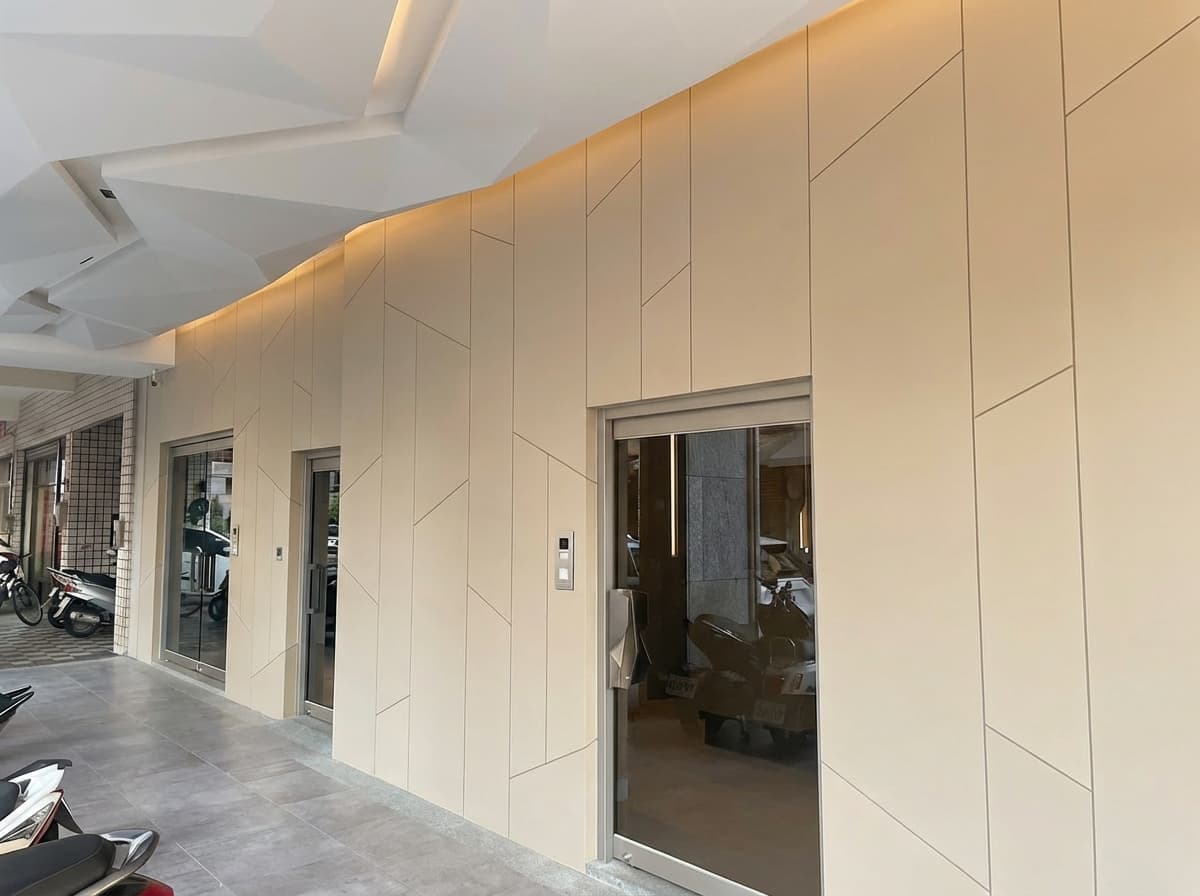 鈴鹿司曼特塗料施工 6